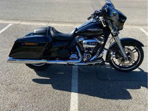 VEND HARLEY STREET GLIDE SPÉCIAL