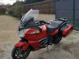 TRIUMPH TROPHY 1200 SE