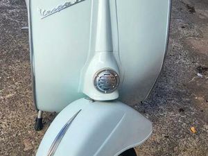 ② VESPA 50