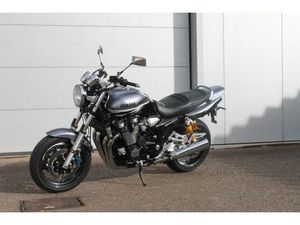 YAMAHA XJR 1300´RP06