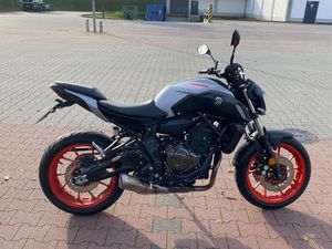 YAMAHA MT07