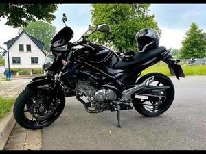 SUZUKI GLADIUS SUF 650