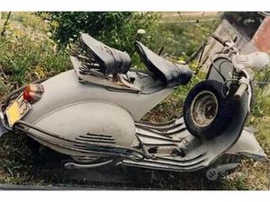 VESPA STRUZZO CONSERVATA