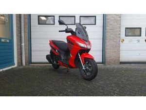 APRILIA SXR 50 539KM 2025 — SCOOTERS | APRILIA — MARKTPLAATS