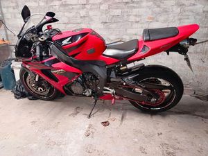 HONDA CBR 1000 RR SC57 FIREBLADE
