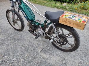 VEND OU ÉCHANGE MOBYLETTE 103