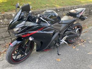 YZF-R3 ABS