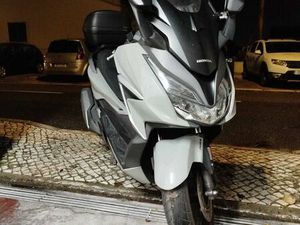 HONDA FORZA 350 NACIONAL ODIVELAS