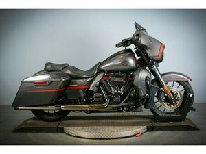 2018 HARLEY-DAVIDSON CVO STREET GLIDE