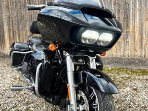 HARLEY DAVIDSON ROAD GLIDE ULTRA SPECIAL + KESSTECH