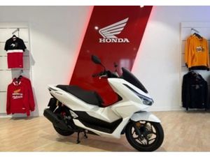 HONDA PCX DX - TRANSPORT - WYPRZEDAZ ROCZNIKA - 6 LAT GWARANCJI BENZYNA