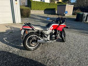 SUZUKI GSX 750 ES