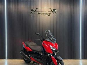 YAMAHA XMAX 250