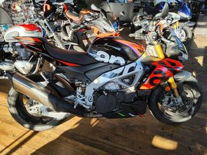 2023 APRILIA® TUONO V4 1100