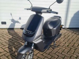 ② VELOTIA CITY ELEKTRISCH SCOOTER, BJ 2020, A KLASSE