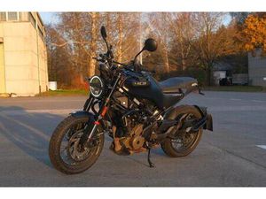 HUSQVARNA 401 SVARTPILEN 2023 / TOP GEPFLEGT, A2