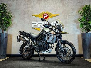 TRIUMPH TIGER 800 XCA