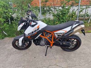 SMR SUPERMOTO