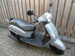 SYM FIDDLE 2 EURO5 45KM 11-2023 9.668KM INJECTIE NARDO GREY — SCOOTERS | SYM — MARKTPLAATS