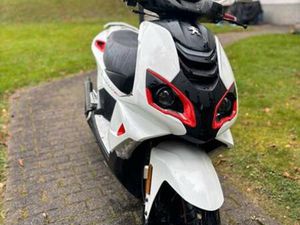 PEUGEOT SPEEDFIGHT 4 2 TAKT LC 50 SPORT YASUNI R MALOSSI POLINI