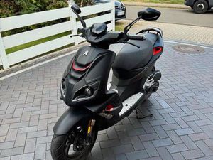 PEUGEOT SPEEDFIGHT 4