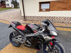 APRILIA RS 125 2T MALINÓWKA
