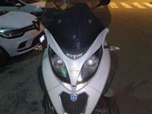 PIAGGIO MP3 300 DEL 2015 - GUIDABILE CON PATENTE B