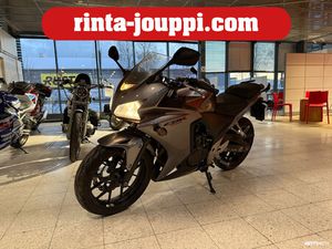 500 R A2 MOOTTORIPYÖRÄ, SUOMI-PYÖRÄ; ABS JARRUT