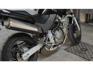 VENDO HONDA HORNET 600 (2000 - 02) USATA A BIELLA (CODICE 9878760) - MOTO.IT