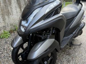 YAMAHA TRICITY DE 2018 SANTO ANTÓNIO DOS OLIVAIS