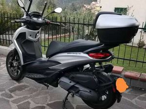 PIAGGIO BEVERLY 400 GRIGIO