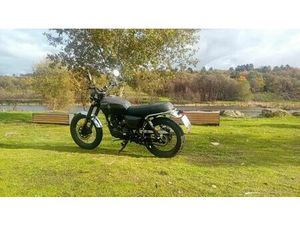 BRIXTON CROMWELL 125 CC ANTAS E OUROZINHO