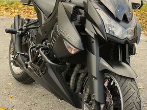 KAWASAKI Z1000 BLACK EDITION