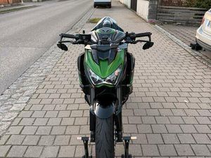 KAWASAKI Z800