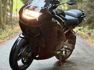KAWASAKI ZX6R
