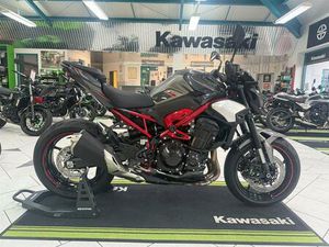 KAWASAKI Z900 70KW NEU MODELLJAHR 2025