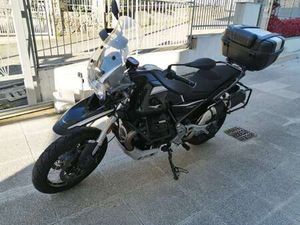 MOTO GUZZI V 85 TT GUARDIA D'ONORE