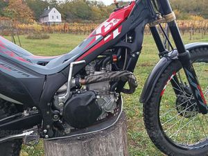 75 TH SPECIAL EDITION