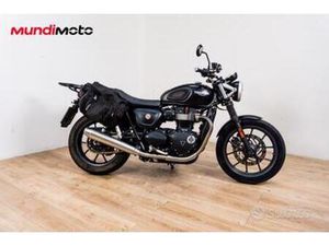 TRIUMPH STREET TWIN - 2017