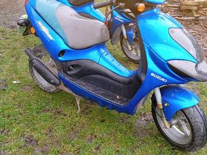 SKUTER SUZUKI KATANA AY 2T ZILLON CHLODZONY CIECZĄ GÓRKI SZCZUKOWSKIE