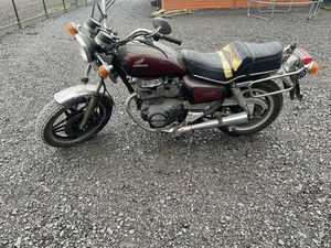 SPRZEDAM HONDE CM 400 WADOWICE DOLNE