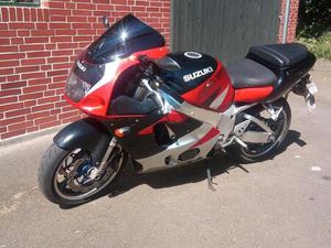 SUZUKI GSX-R 750 SRAD