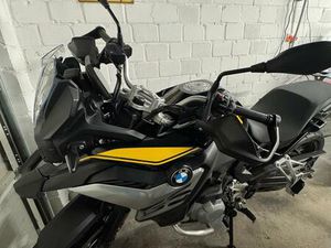 BMW F750 GS 40 JAHRE SONDEREDITION SEHR WENIG GEFAHREN