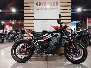 YAMAHA MT-09 *SONDERMODELL*