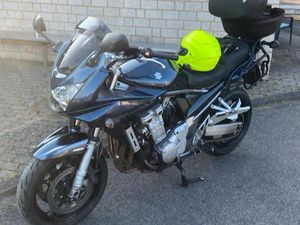 BIETE GSF1250SA & SUCHE VN900