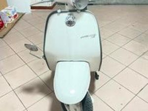 LAMBRETTA J50