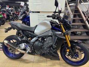 YAMAHA - MT 09