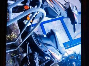 MOPED ROLLER ABZUGEBEN