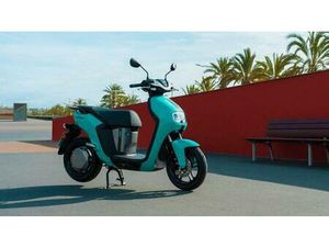 YAMAHA NEO'S DUAL BATTERIE