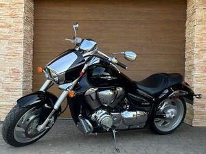 SUZUKI INTRUDER